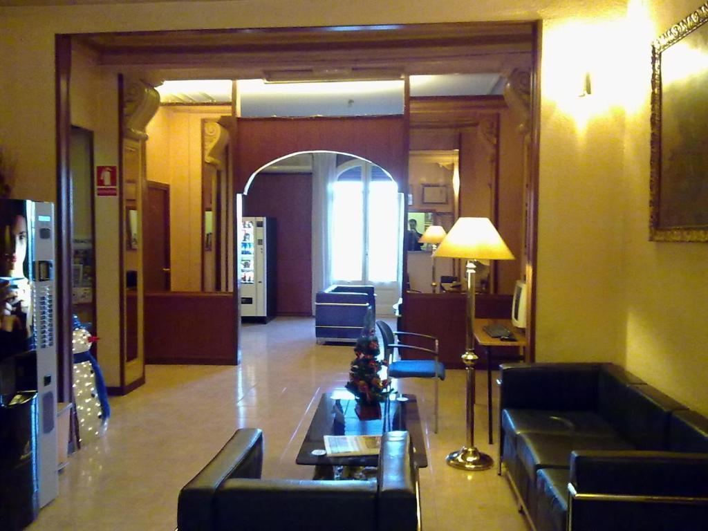 Hotel Toledano Ramblas Barcelona Exterior photo