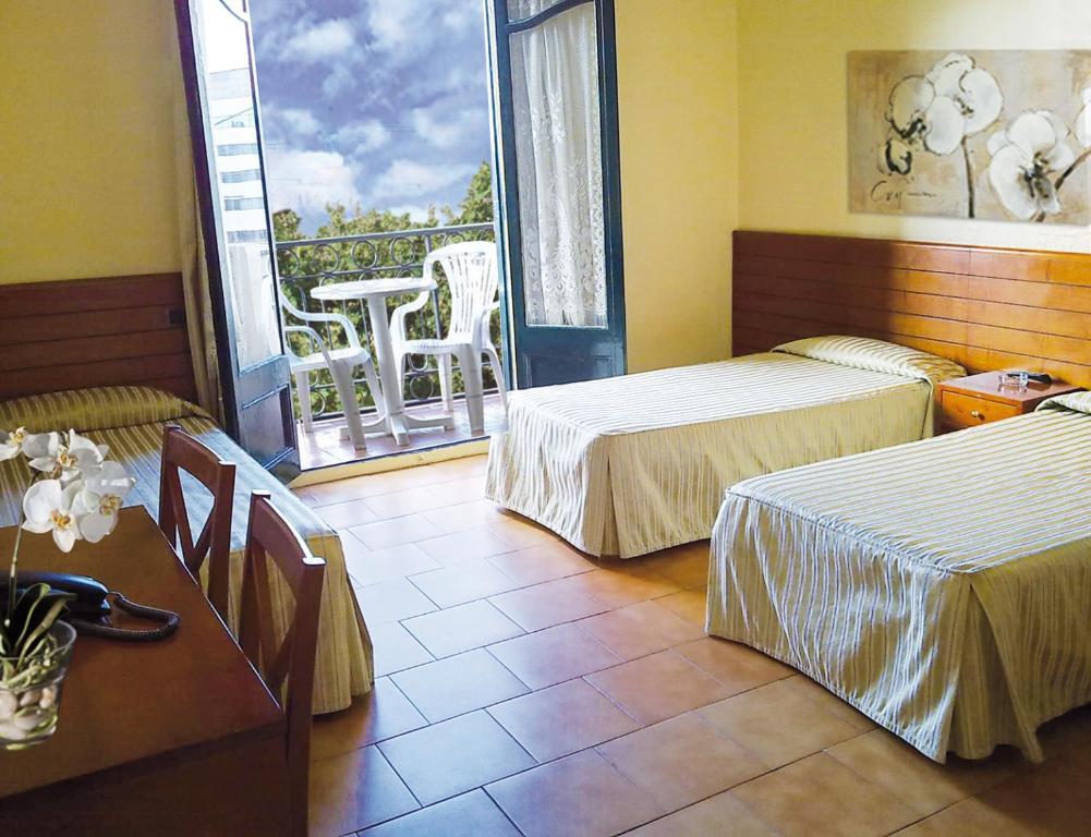 Hotel Toledano Ramblas Barcelona Room photo