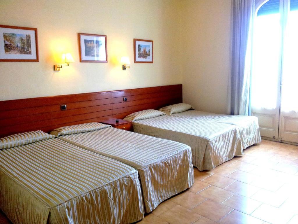 Hotel Toledano Ramblas Barcelona Room photo