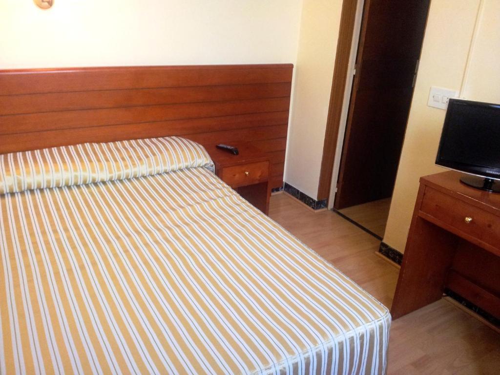 Hotel Toledano Ramblas Barcelona Room photo